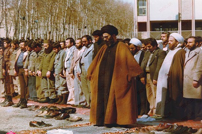 تصاویر کمتر دیده شده از  آیت‌الله خامنه‌ای در منصب امامت جمعه تهران