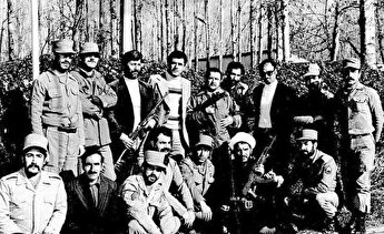 نظرة على أنشطة مجموعة 14 معصوم في أورمية في فترة الثورة الاسلامية