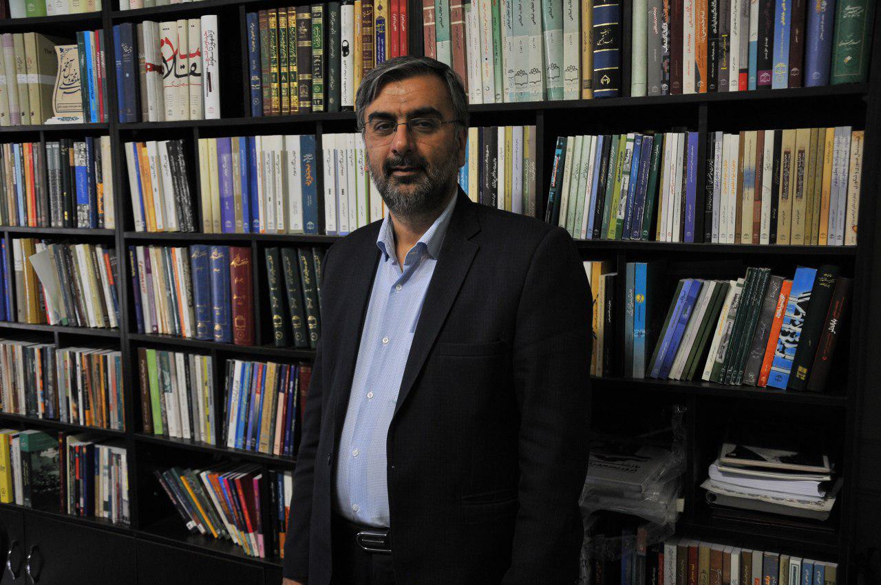 انتشار خاطرات شهید حاج حسین همدانی در غالب «رمان انقلاب»