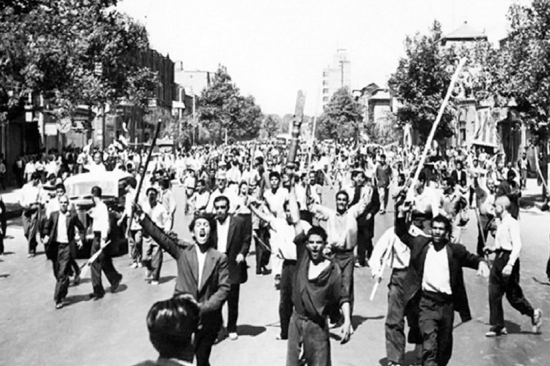 خیزش 35 هزار نفری مردم سبزوار علیه رژیم پهلوی در آذر 57