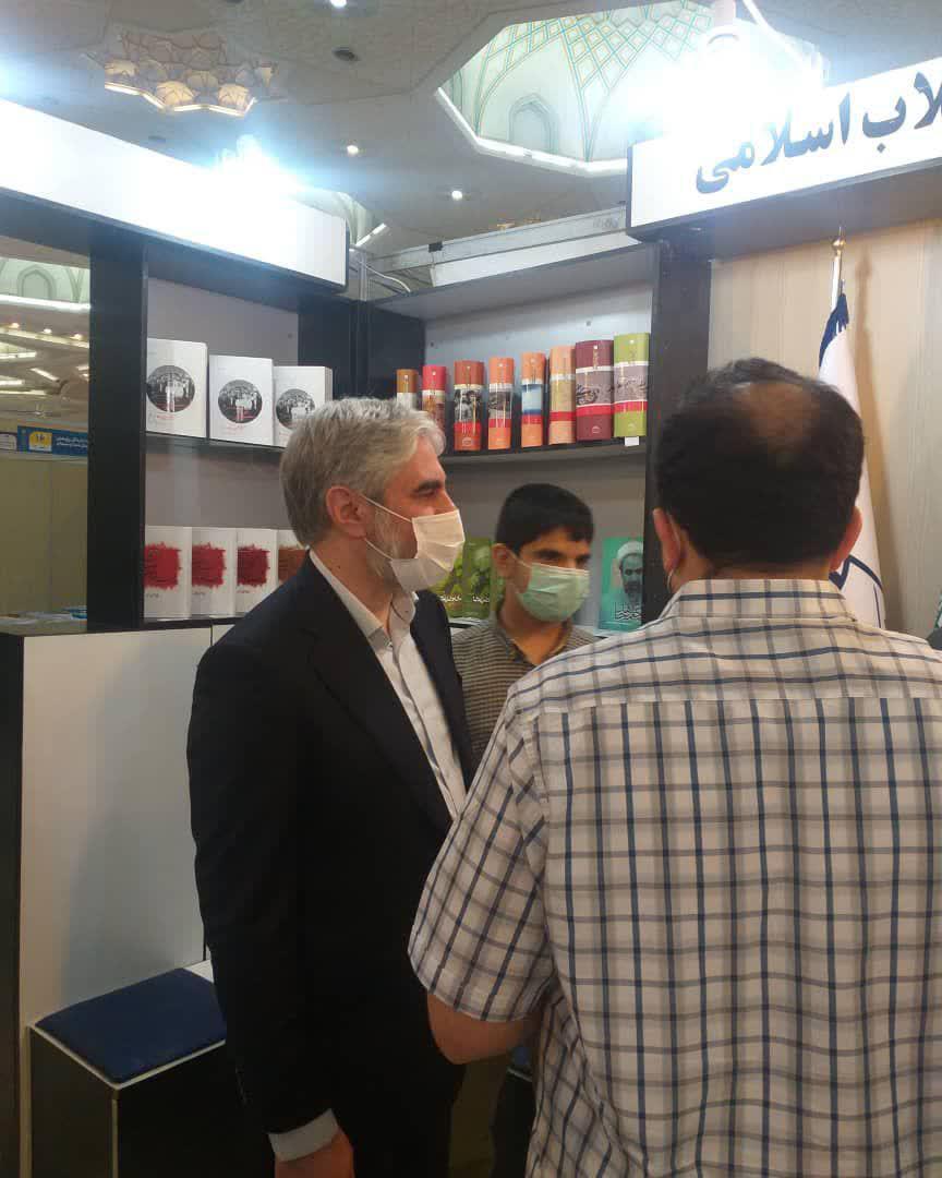 گزارش تصویری از حضور شخصیتهای فرهنگی و سیاسی در غرفه مرکز اسناد انقلاب اسلامی گزارش تصویری از حضور شخصیتهای فرهنگی و سیاسی در غرفه مرکز اسناد انقلاب اسلامی