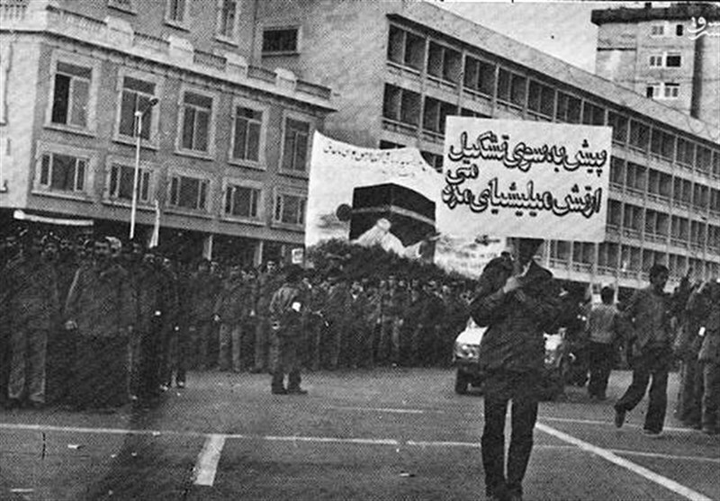 بازخوانی موضع مجاهدین خلق در مواجهه با تسخیر سفارت آمریکا در سال 58
