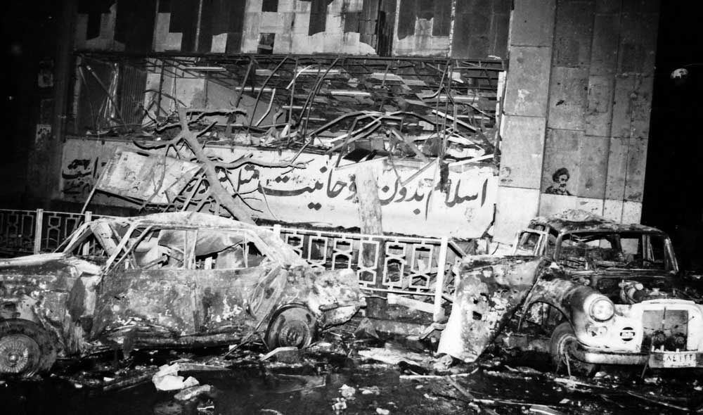بازخوانی بمبگذاری‌های زنجیره‌ای در دهه شصت
